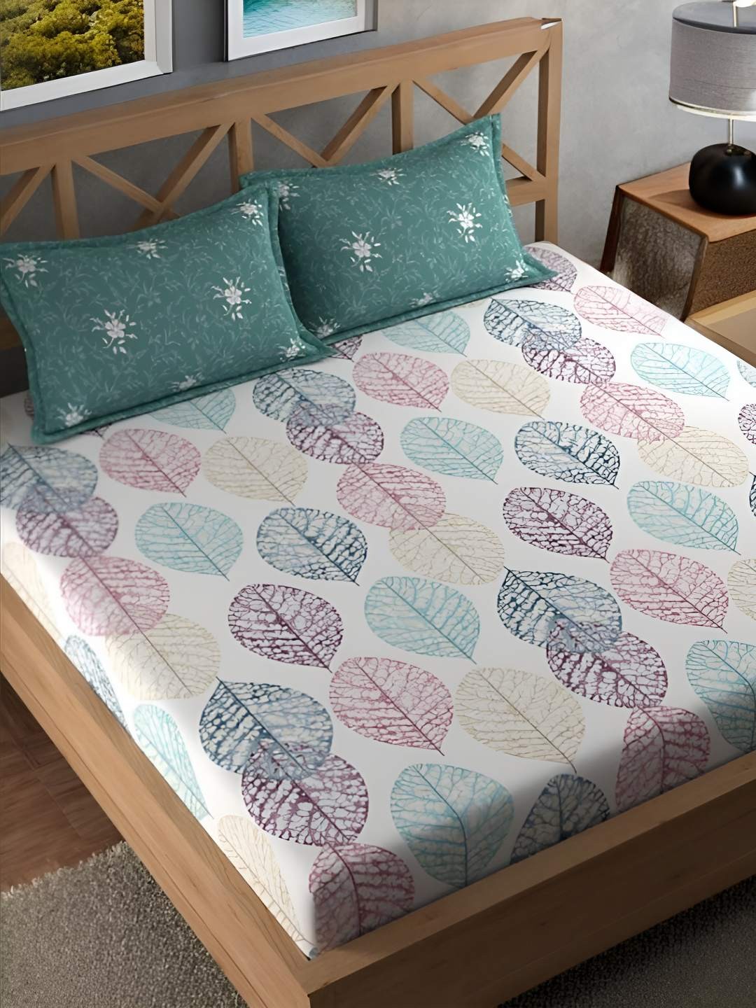 

Bajo's White & Green Floral Printed Cotton 350 TC King Bedsheet With 2 Pillow Covers