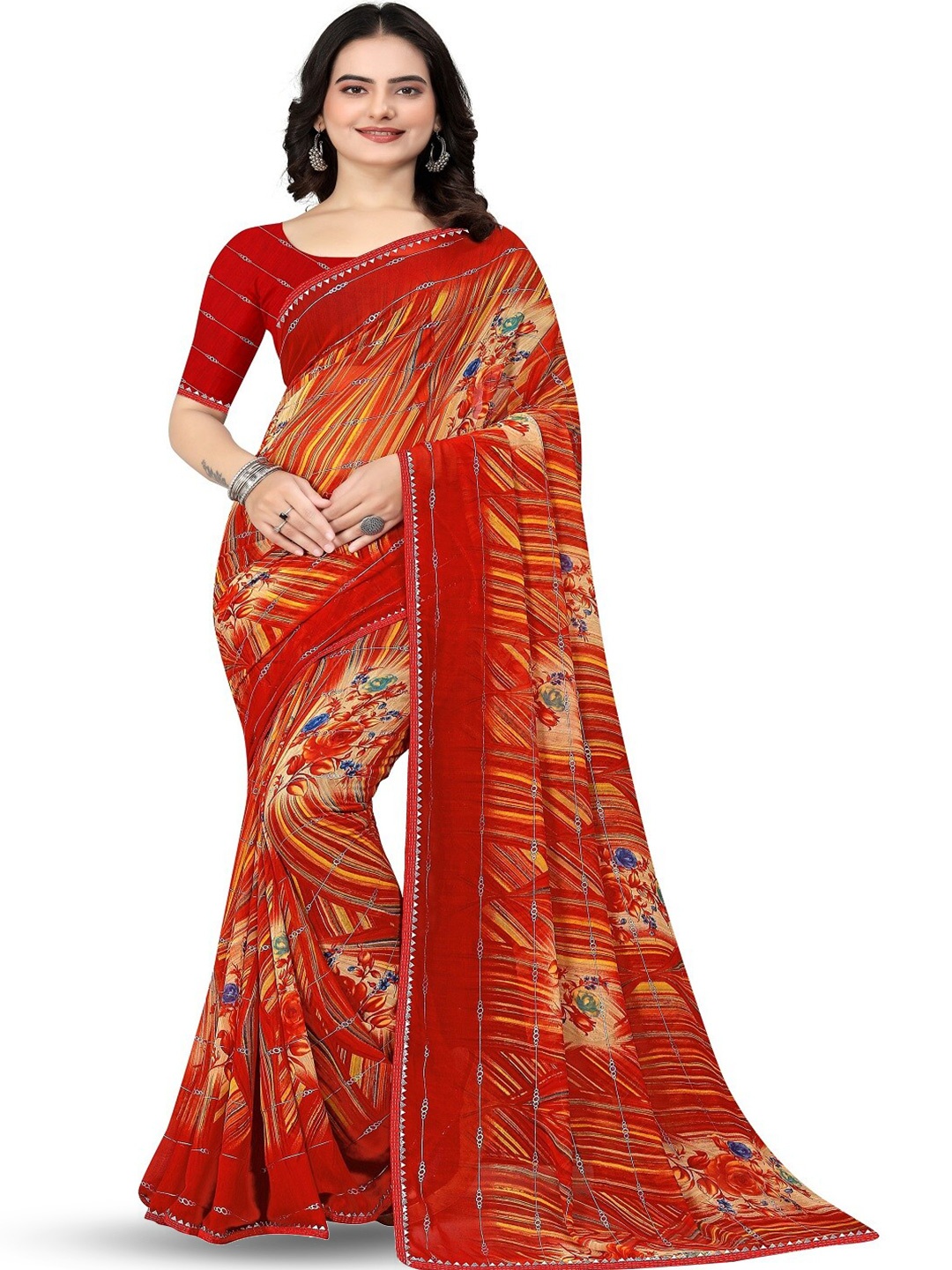

KALAA VARSHA Floral Printed Saree, Red