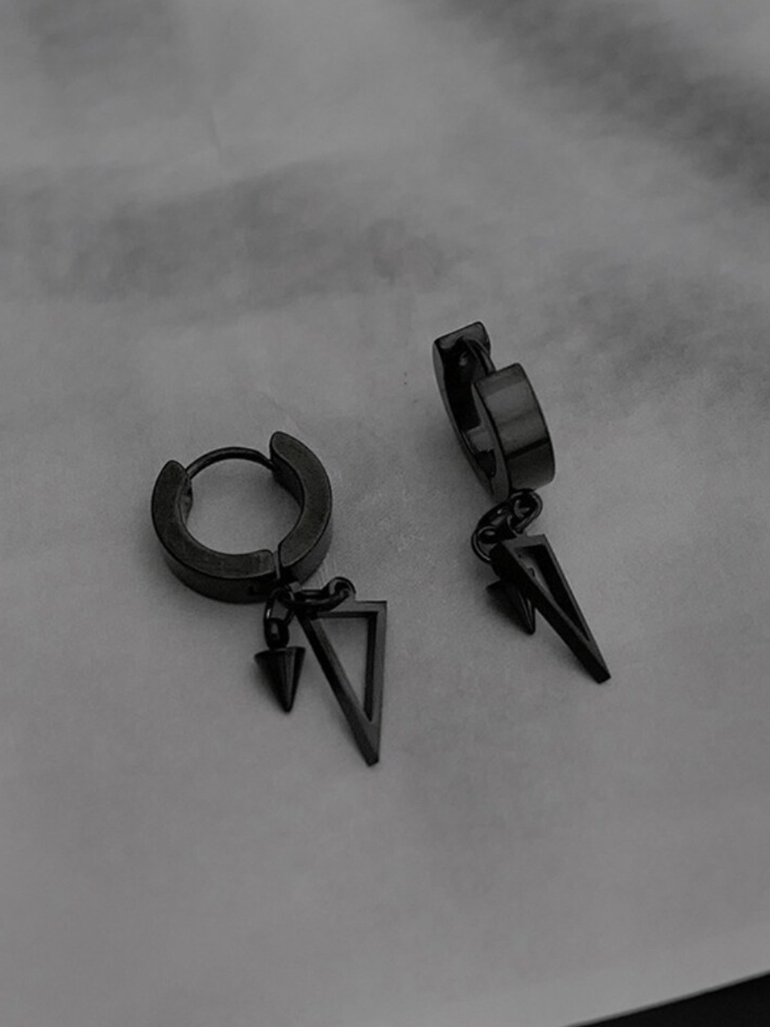 

SALTY Men Contemporary Chic Hoop Earrings, Black