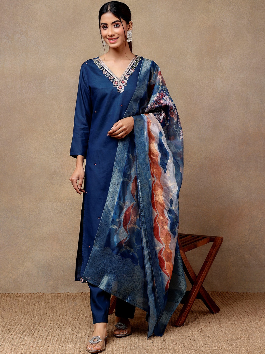 

J.KANJI Floral Embroidered Regular Kurta With Trousers & Dupatta, Navy blue