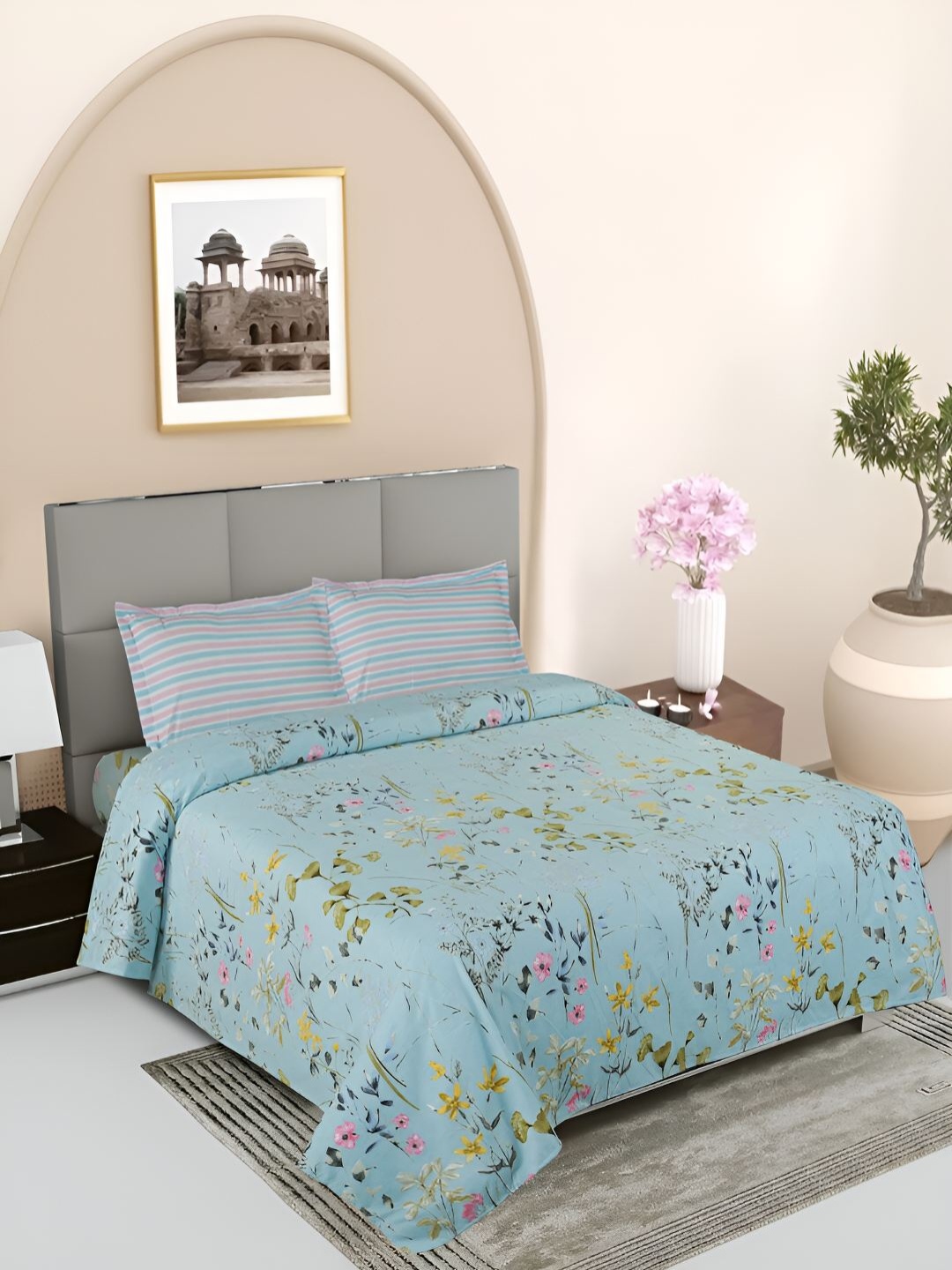 

GAPU & BALY Blue & Green Floral 120 TC King Bedsheet With 2 Pillow Covers