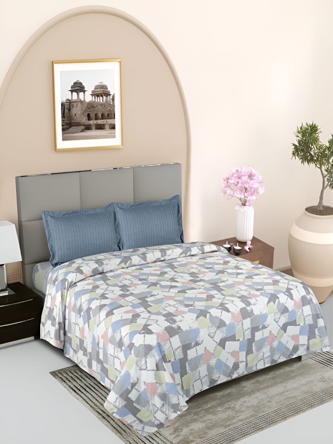 

GAPU & BALY Grey &White Abstract 120 TC King Bedsheet With 2 Pillow Covers