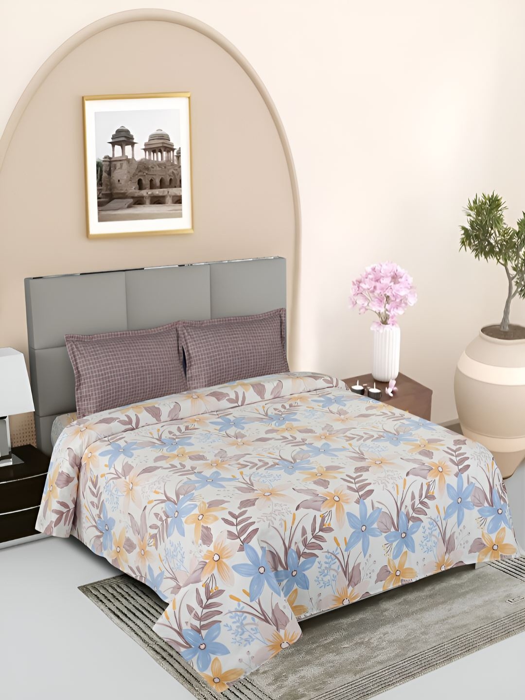 

GAPU & BALY White & Brown Floral 120 TC King Bedsheet With 2 Pillow Covers