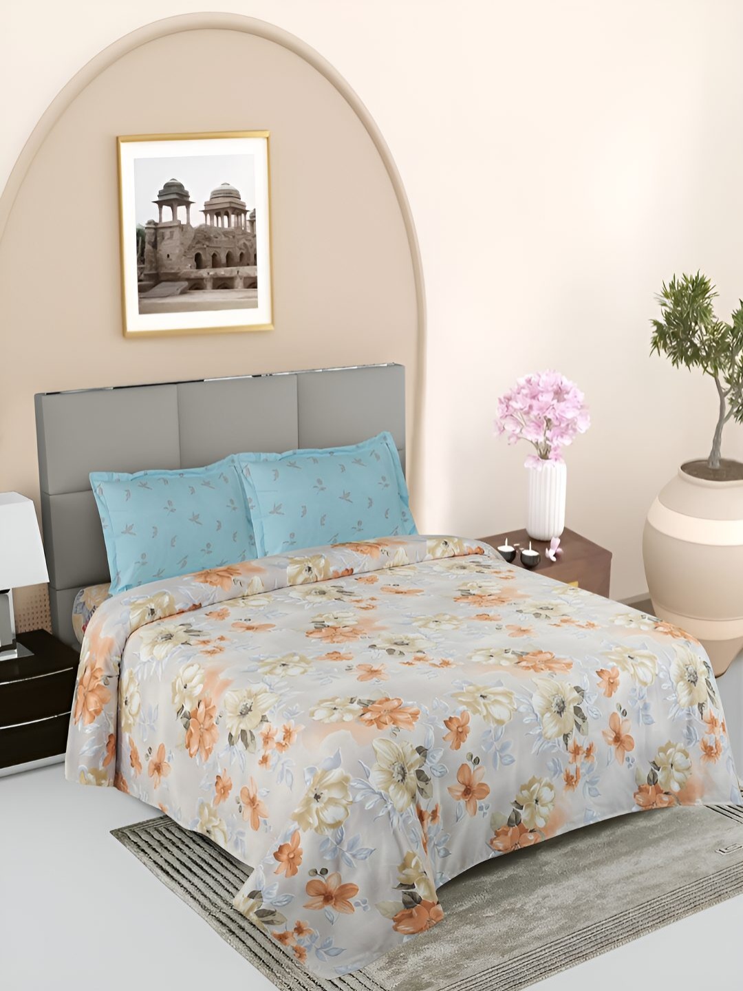 

GAPU & BALY Cream & Orange Floral Printed 120 TC King Bedsheet With 2 Pillow Covers