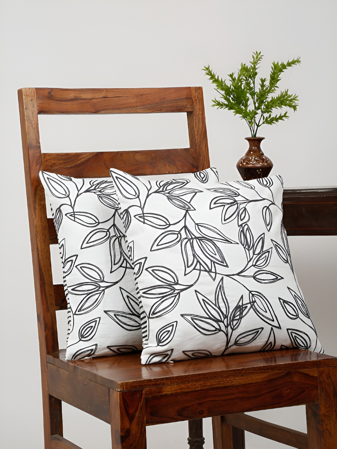 

Ratan Cart White & Black 2 Pieces Cotton Embroidered Square Cushion Covers