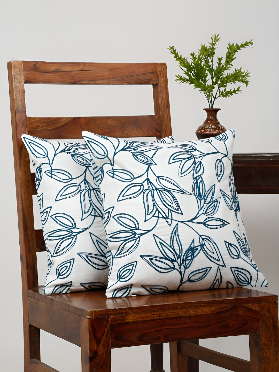 

TARAN LIVING White & Blue 2 Pieces Cotton Embroidered Square Cushion Covers