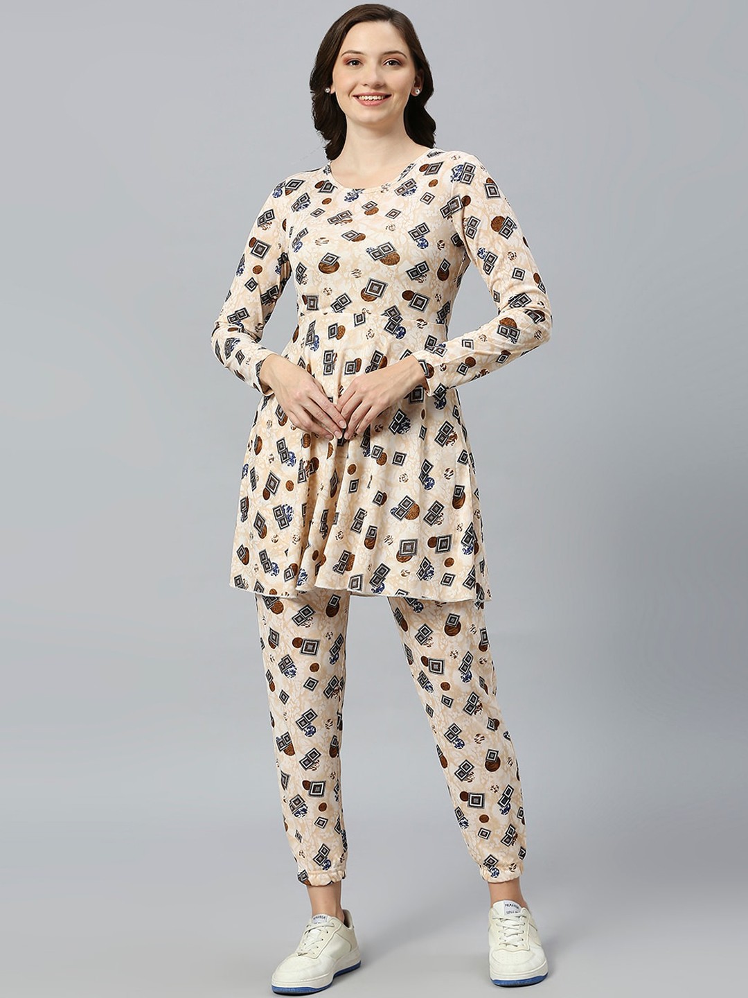 

True Shape Printed Round Neck Tunic With Joggers, Orange