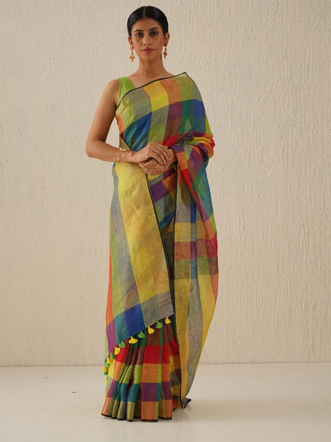 

Gotitli Checked Zari Pure Linen Saree, Red