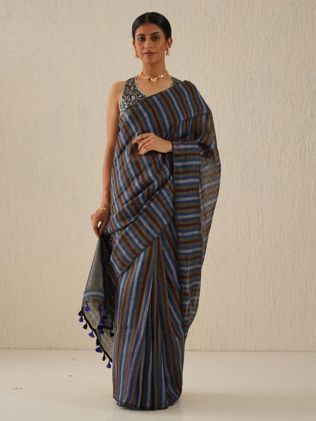 

Gotitli Striped Pure Linen Saree, Blue
