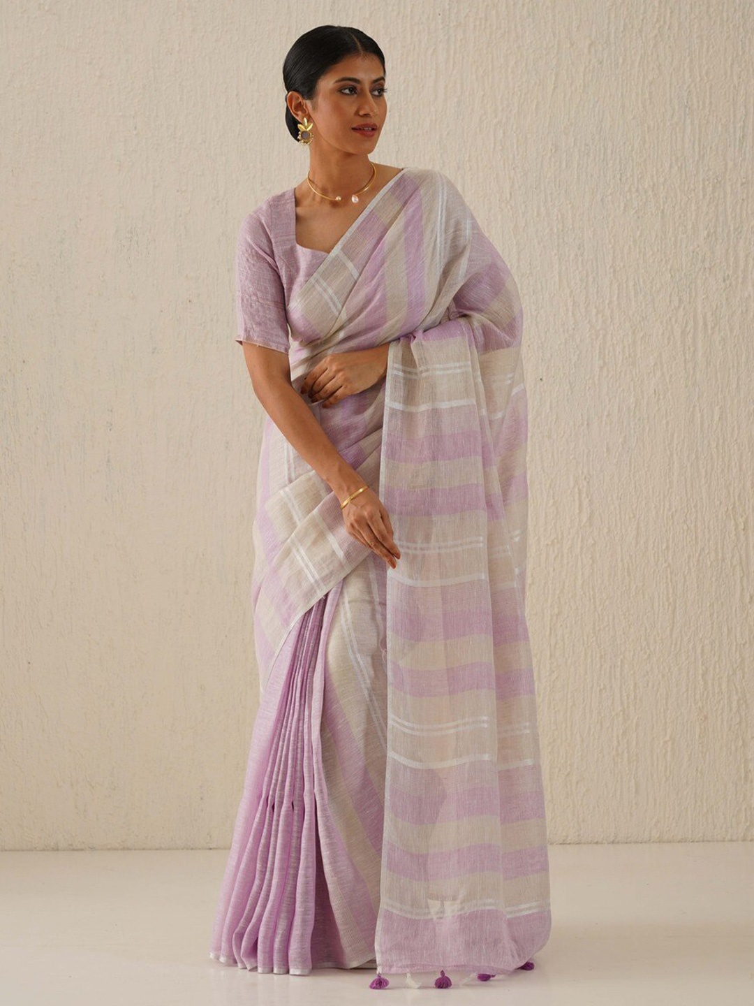 

Gotitli Woven Design Pure Linen Saree with Tassels, Lavender