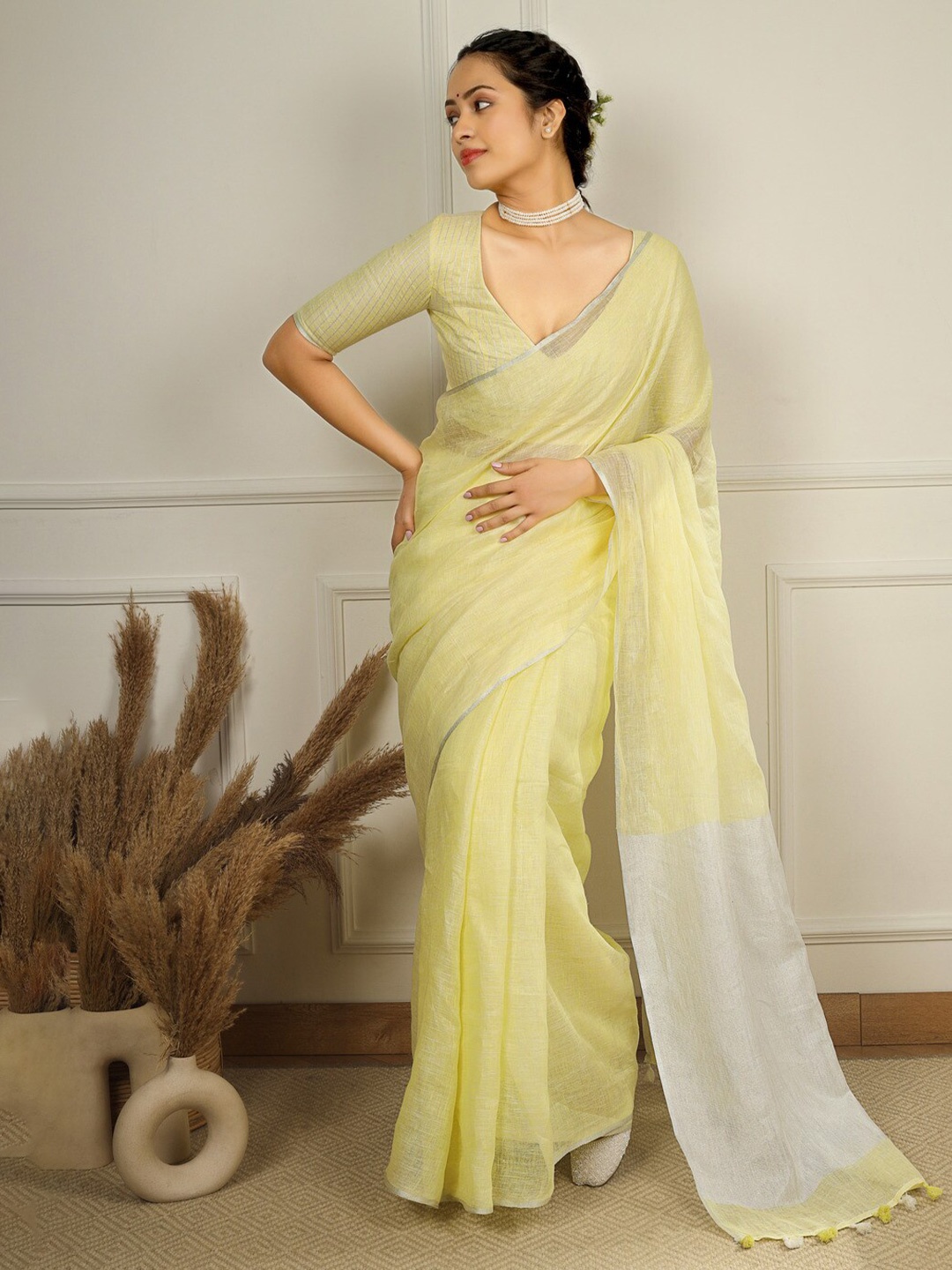 

Gotitli Zari Pure Linen Saree, Yellow