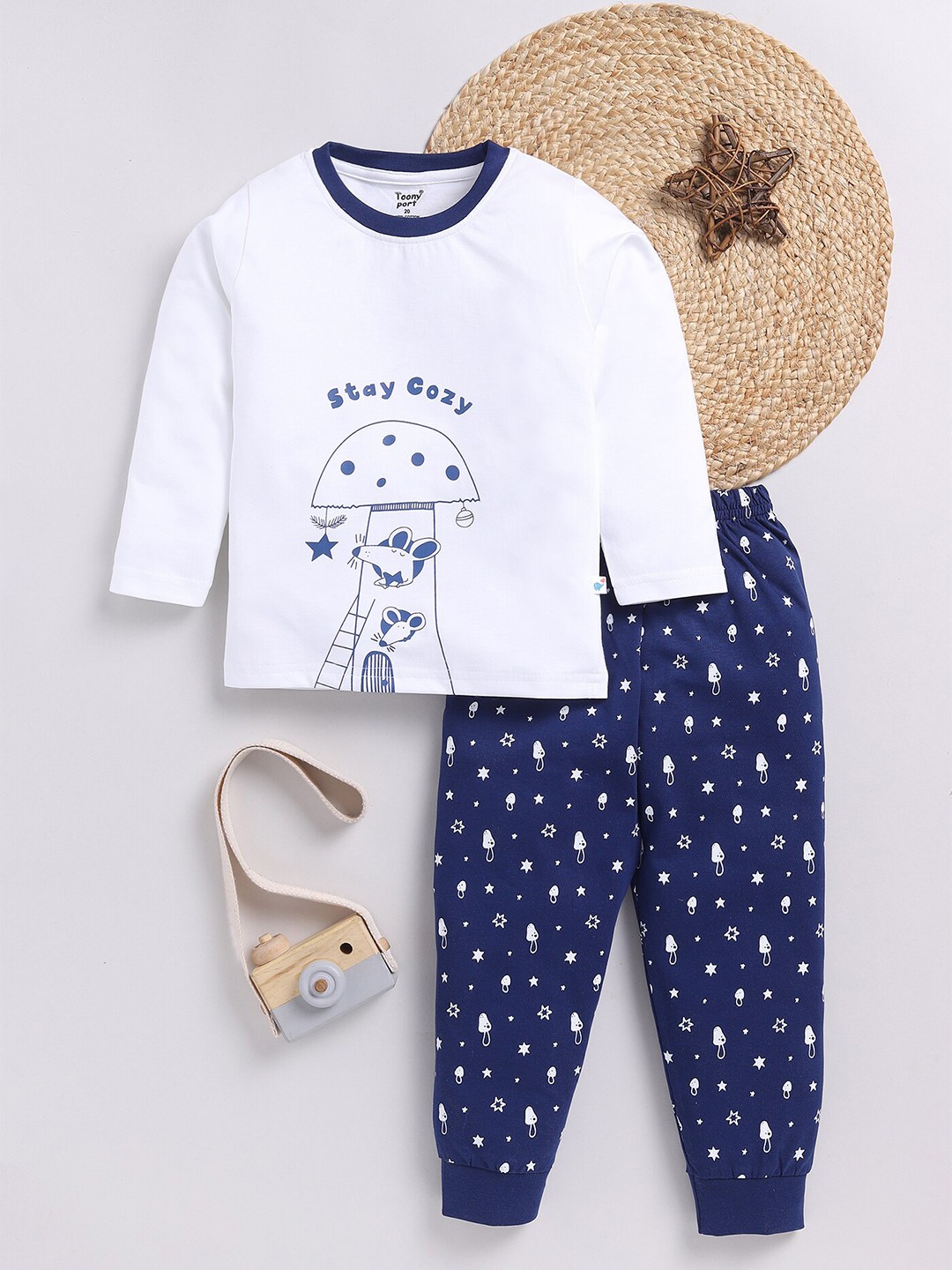 

Toonyport Kids Printed Pure Cotton T-shirt With Trousers, White