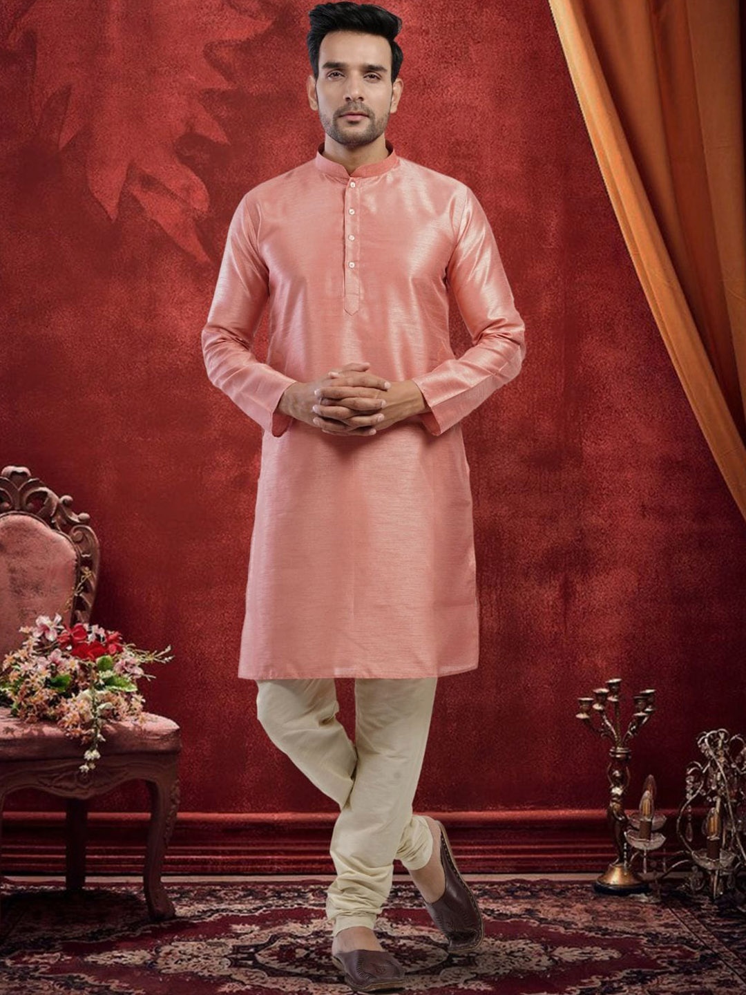 

Lightpole Embellished Dupion Silk Mandarin Collar Kurta, Peach