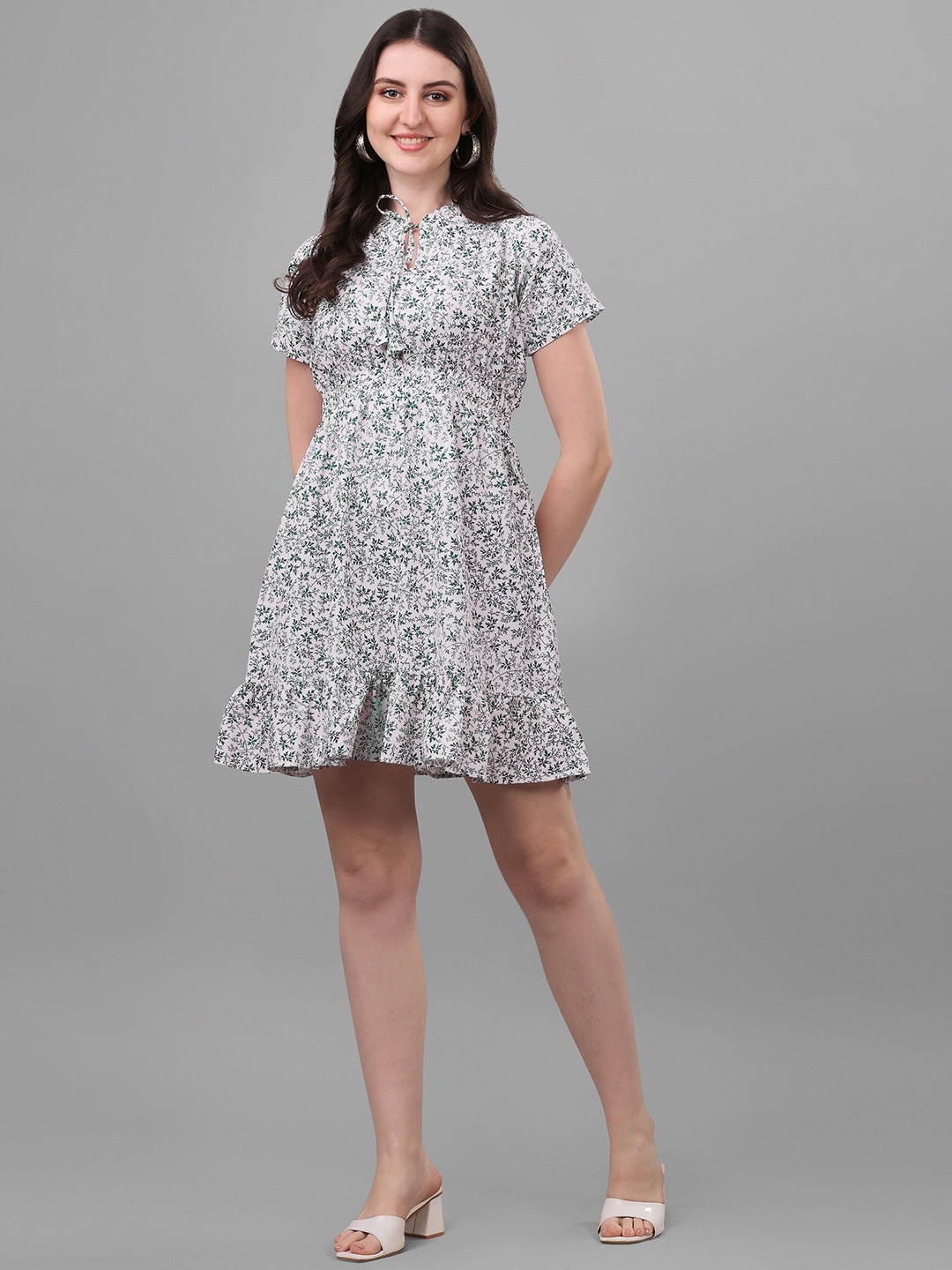 

WILNERCROWN Floral Printed Tie Up Neck Cotton Empire Dress, Green
