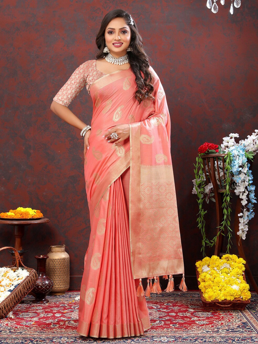 

HIRAPARA ENTERPRICE Ethnic Motifs Zari Organza Banarasi Saree, Peach