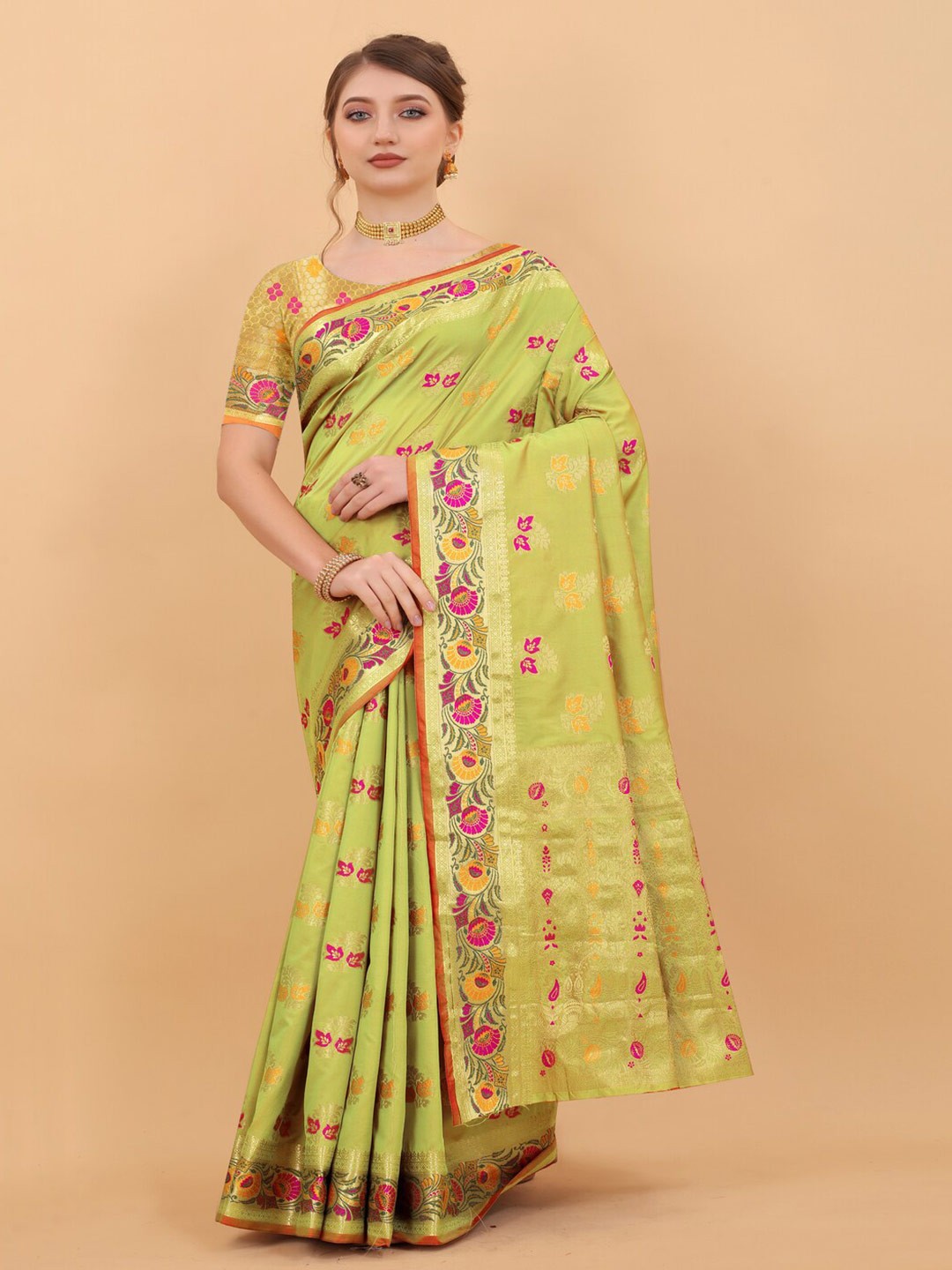 

HIRAPARA ENTERPRICE Ethnic Motifs Zari Pure Silk Banarasi Saree, Green