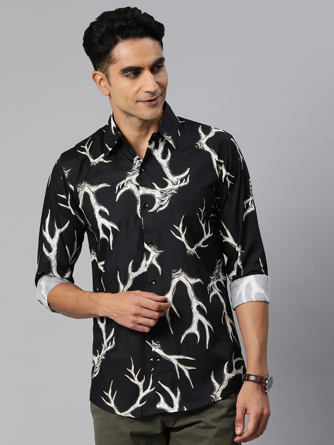 

Monsui Men Classic Opaque Printed Casual Shirt, Black