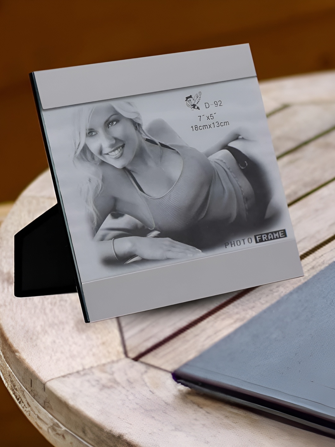 

Kookee Silver-Toned Acrylic Table Photo Frame