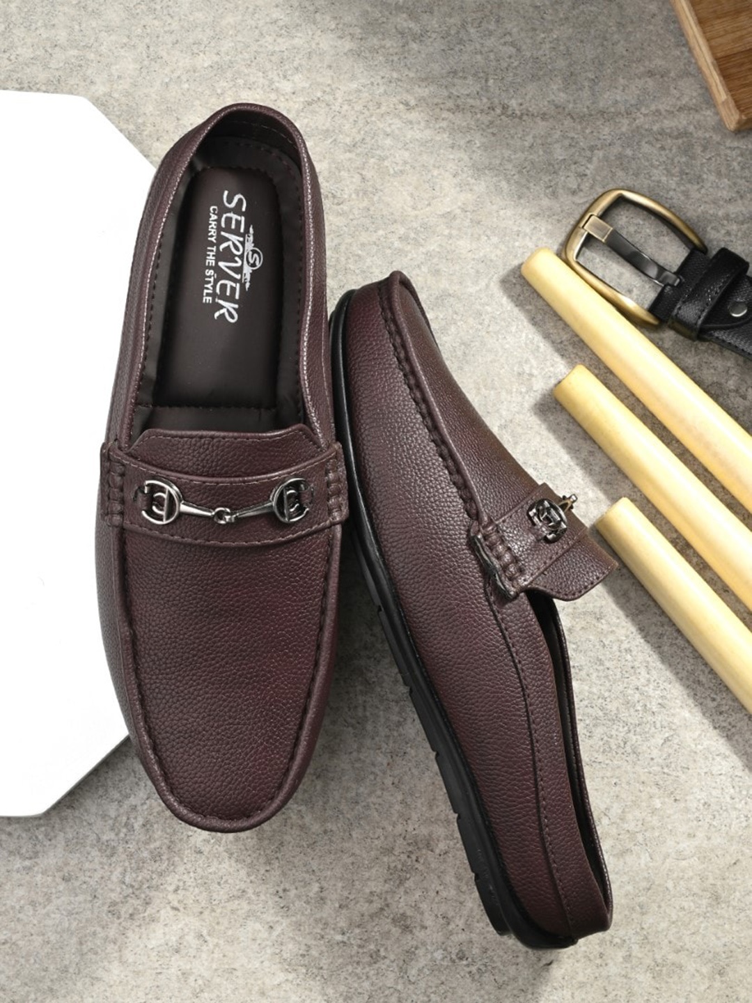

SERVER Men Round Toe Textured Lightweight Loafers, Brown