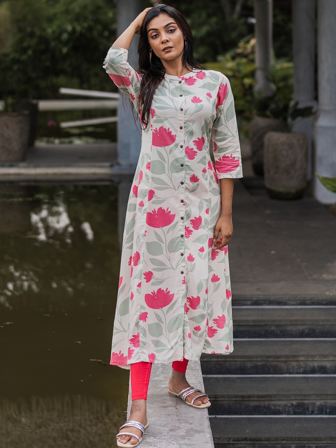 

HAY Floral Printed Straight Kurta, Beige
