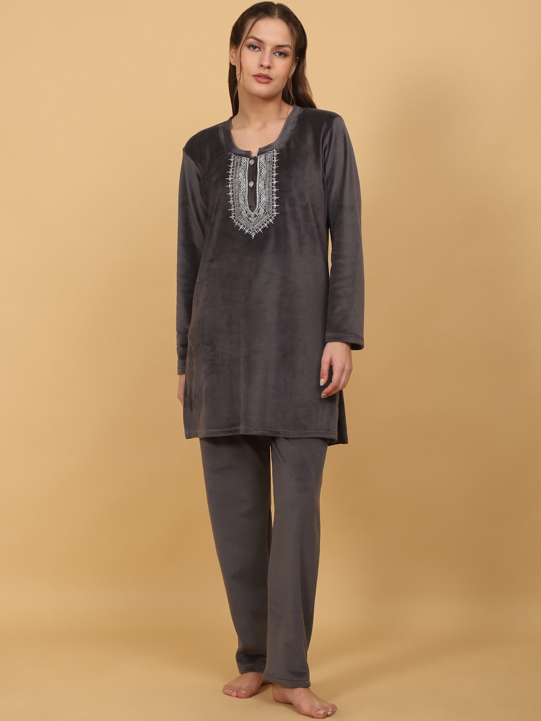 

She N She Ethnic Motifs Embroidered Night Suit, Grey