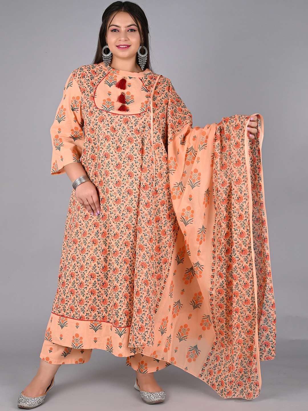 

madam PLUS Floral Printed Pure Cotton Kurta with Palazzos & With Dupatta, Peach