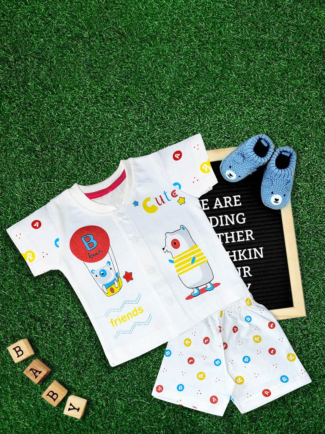

BAESD Infants Printed Shirt With Shorts, White