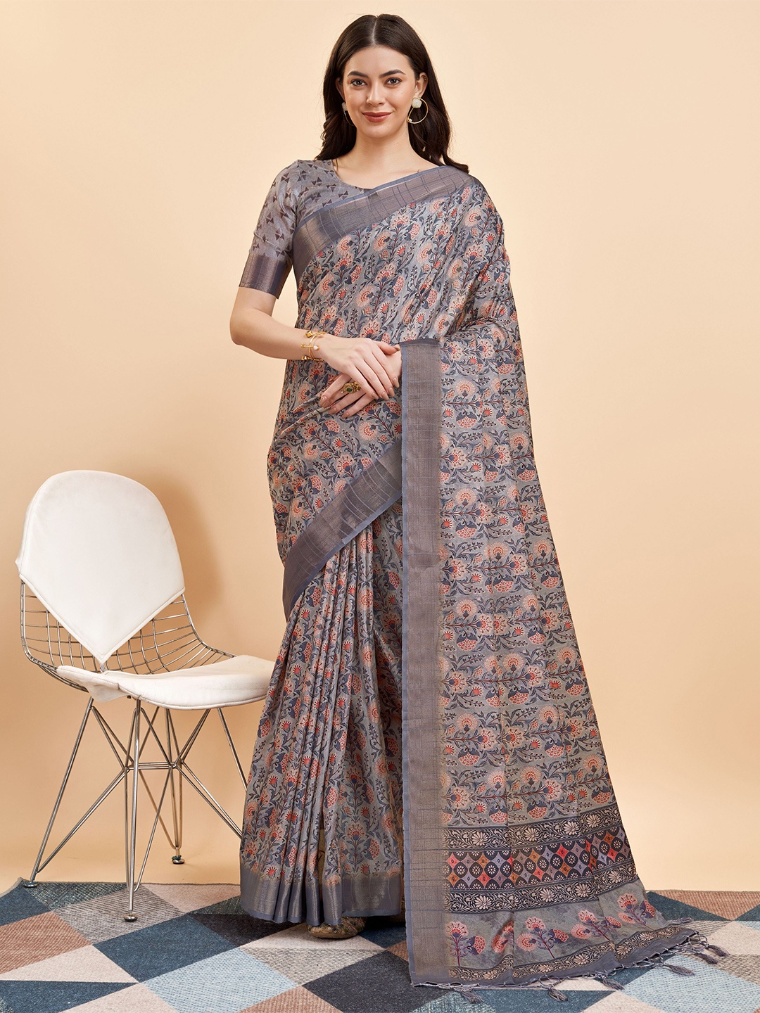 

Mitera Floral Printed Zari Pure Silk Saree, Grey