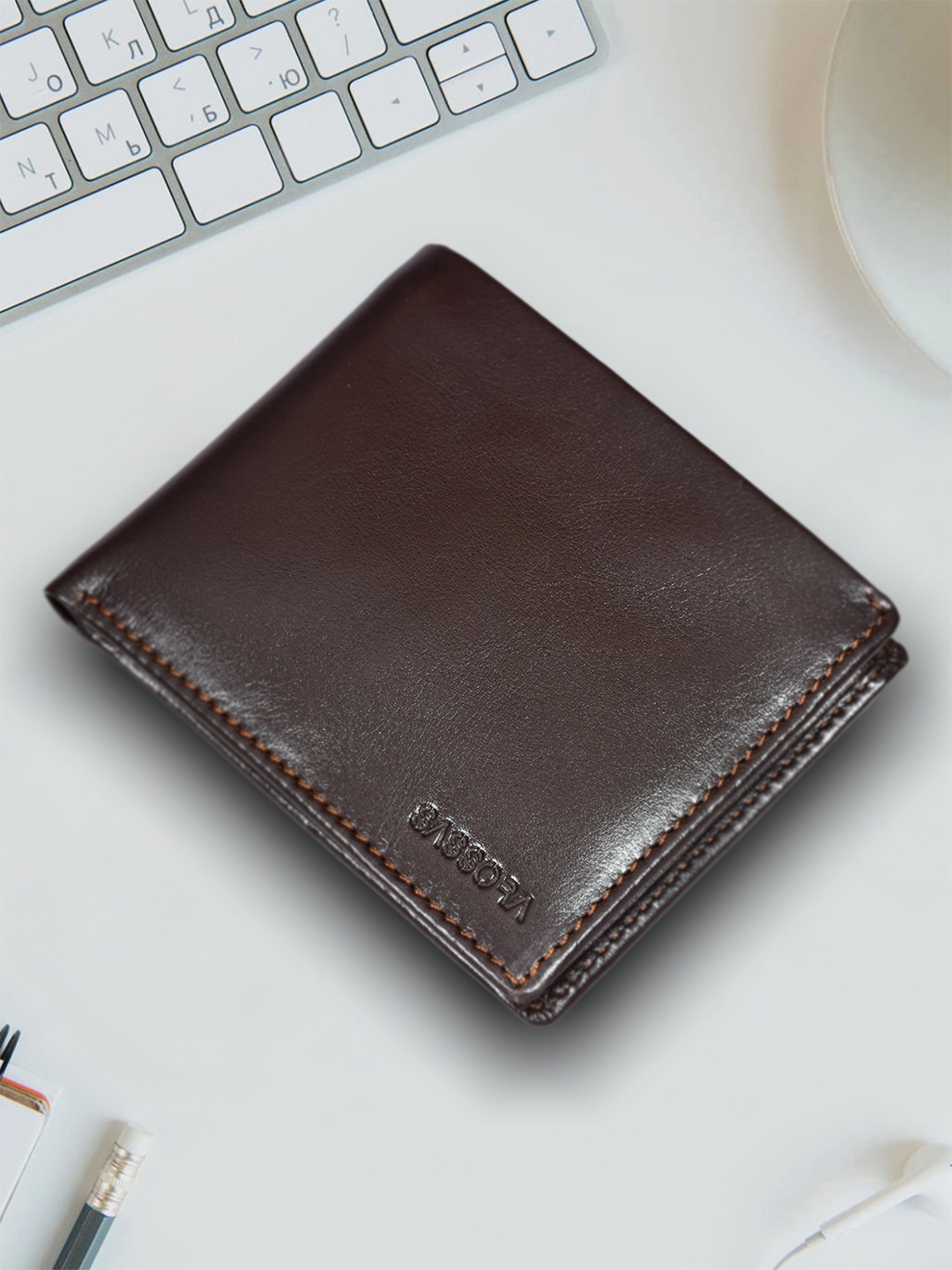 

Sassora Men Leather Rfid Two Fold Wallet, Coffee brown