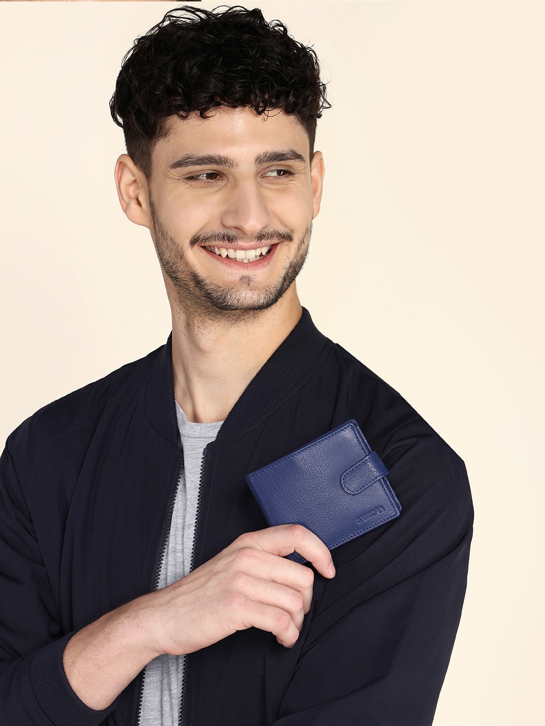 

Sassora Men Leather Rfid Two Fold Wallet, Blue