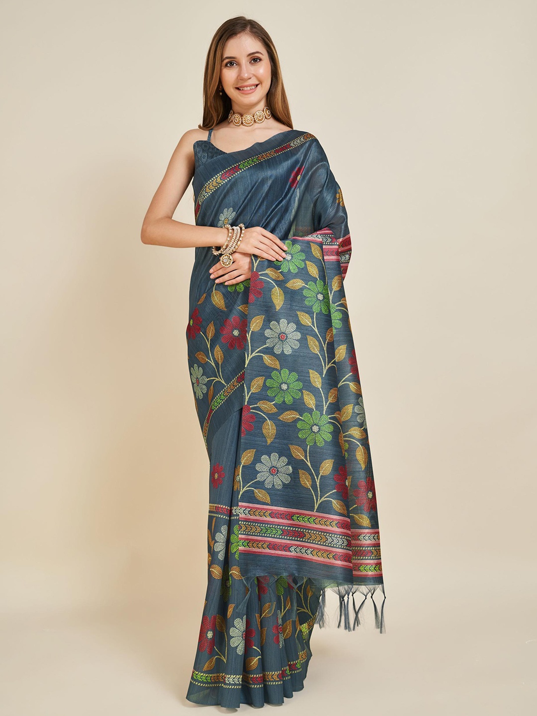 

Fevinaa Floral Printed Cotton Silk Saree, Grey