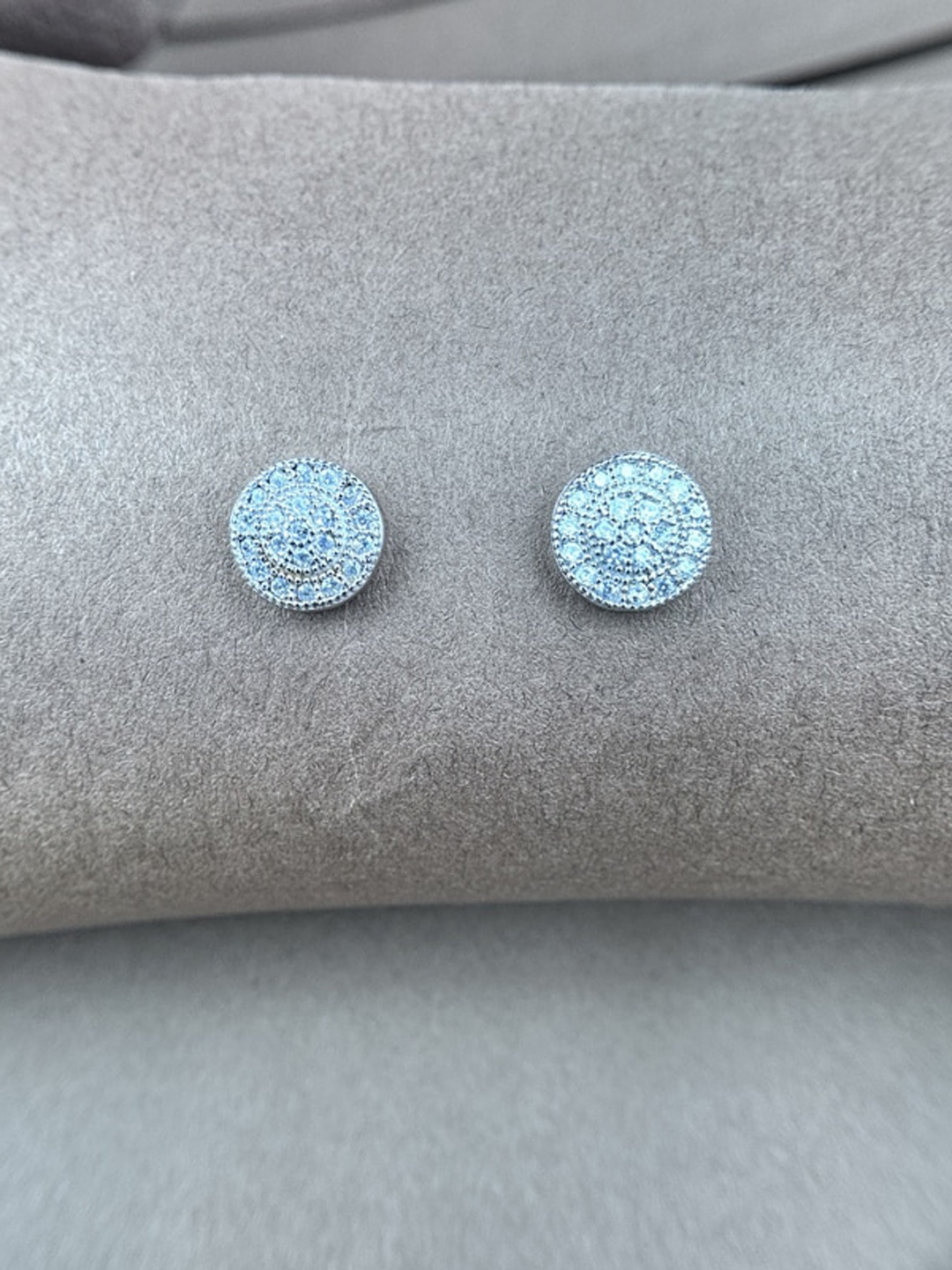 

925 SILLER Rhodium-Plated Double Zircon Layer Stud Earrings, Silver