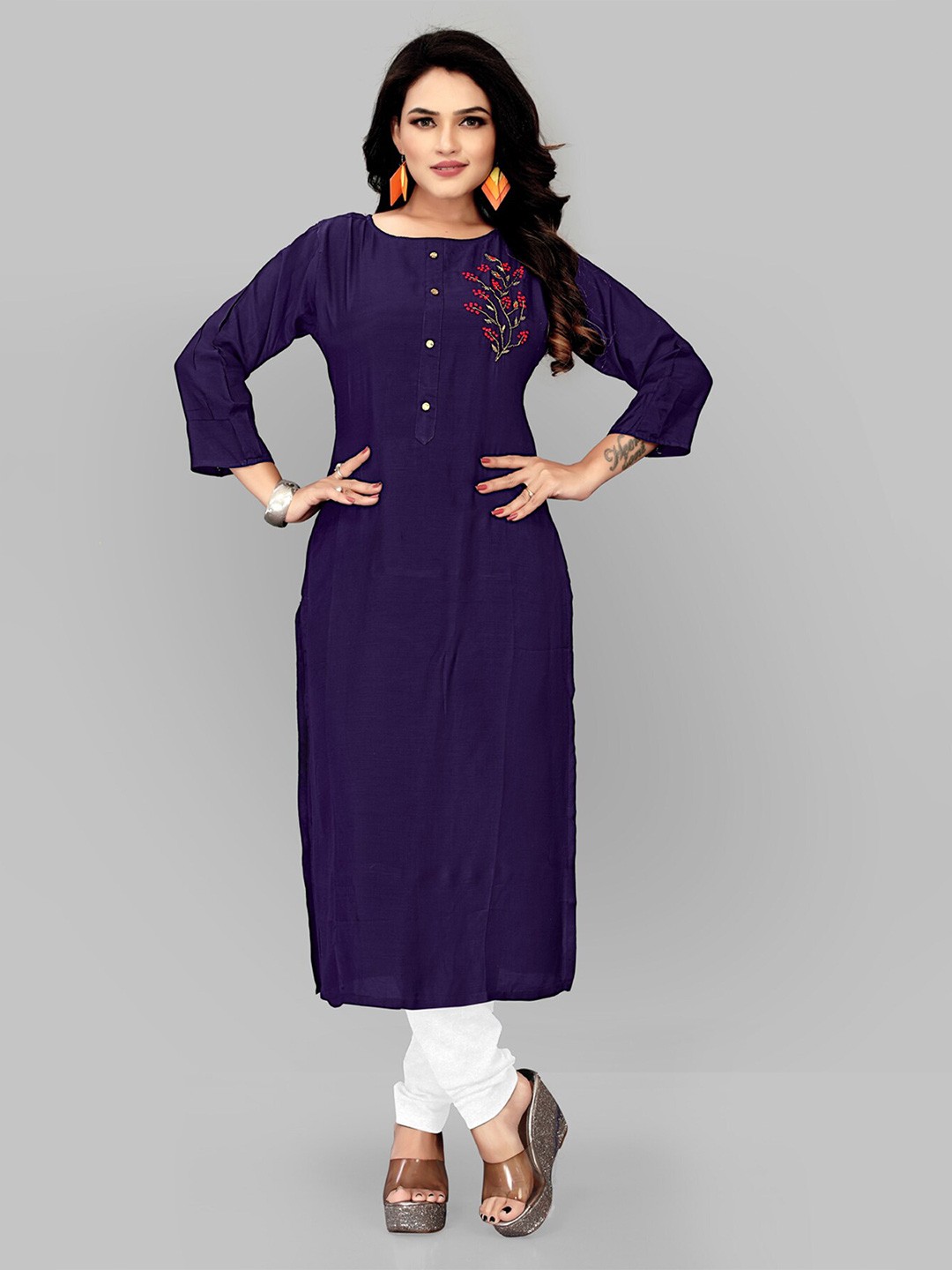 

Archittam Floral Embroidered Straight Kurta, Navy blue