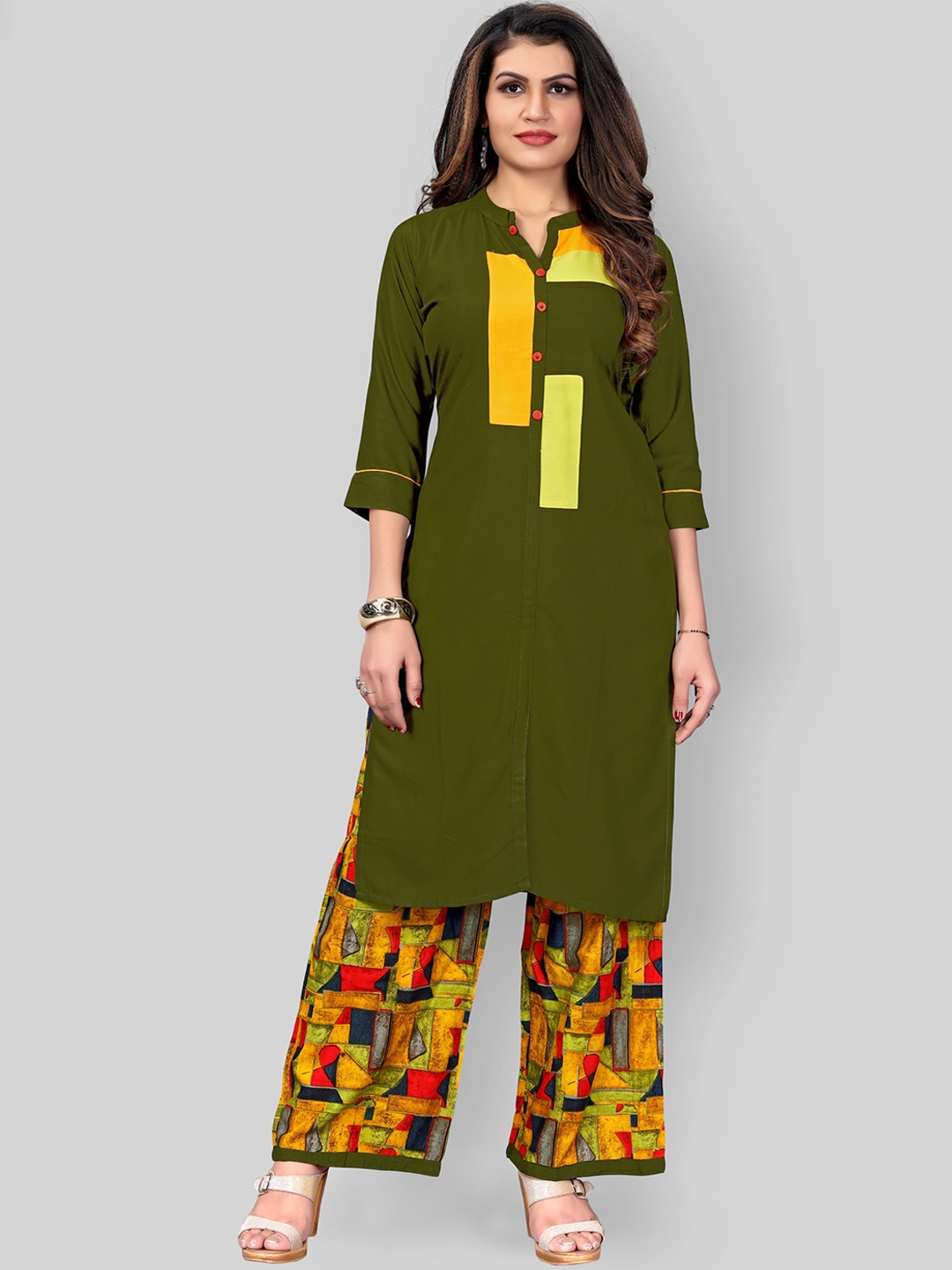 

Archittam Colourblocked Straight Kurta With Palazzos, Green