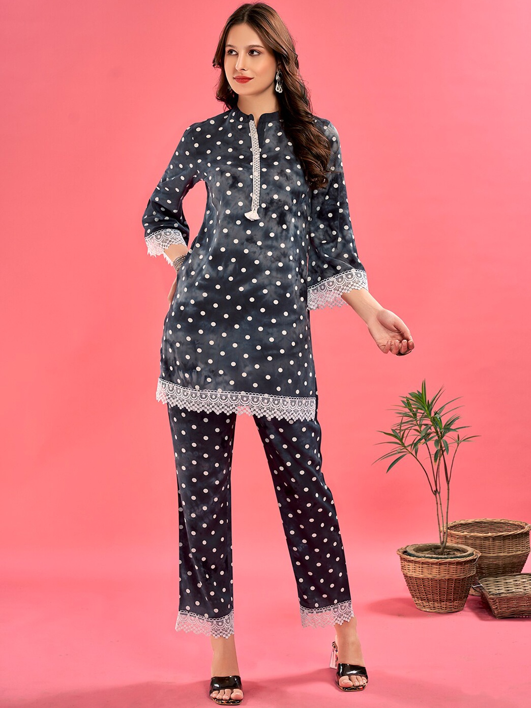 

Anouk Polka Dots Printed Mandarin Collar Straight Kurta with Trousers, Grey