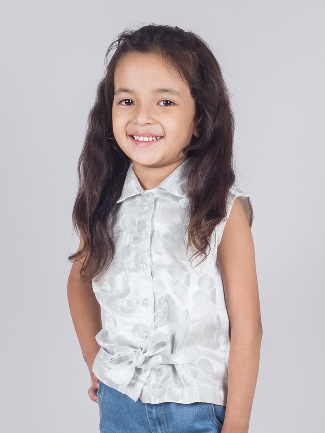 

Tangerine Closet Girls Print Shirt Collar Satin Top, Silver