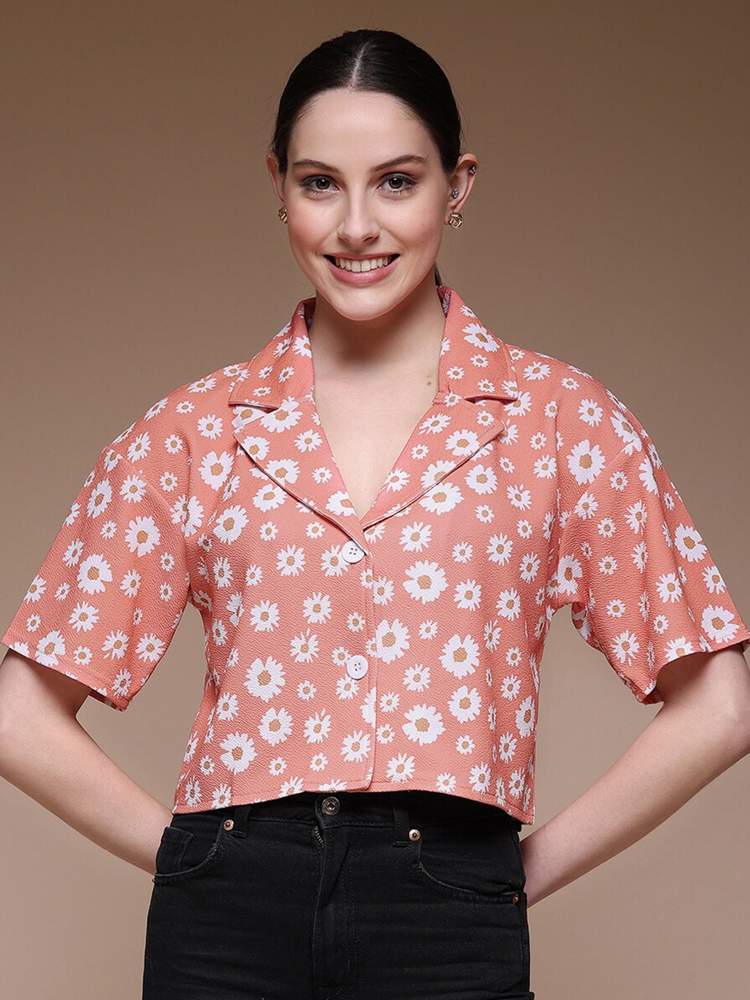 

Selvia Standard Floral Printed Cuban Collar Crop Casual Shirt, Pink
