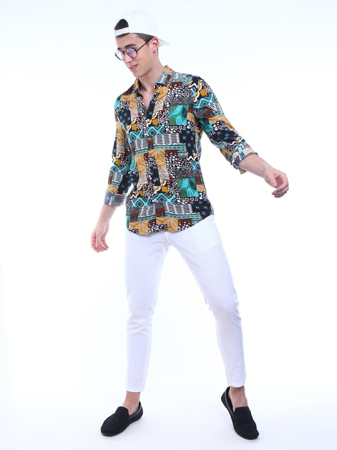 

FLY 69 Premium Slim Fit Floral Printed Spread Collar Casual Shirt, Green
