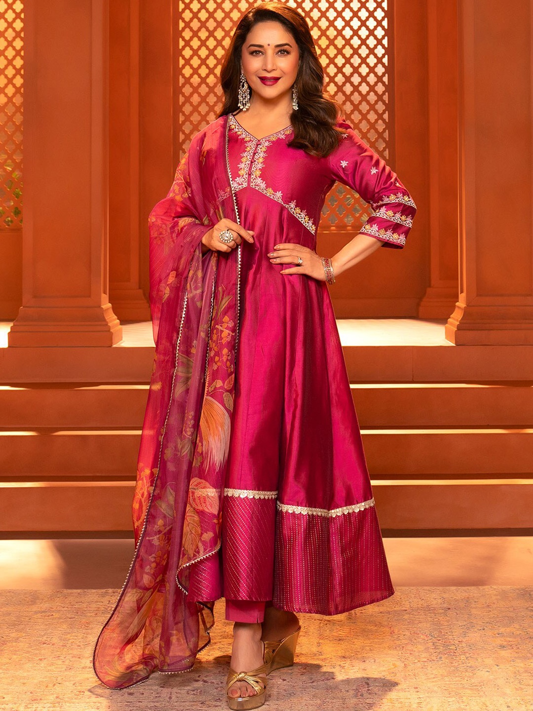 

Jaipur Kurti Floral Embroidered Pure Cotton Empire Kurta With Dupatta, Magenta