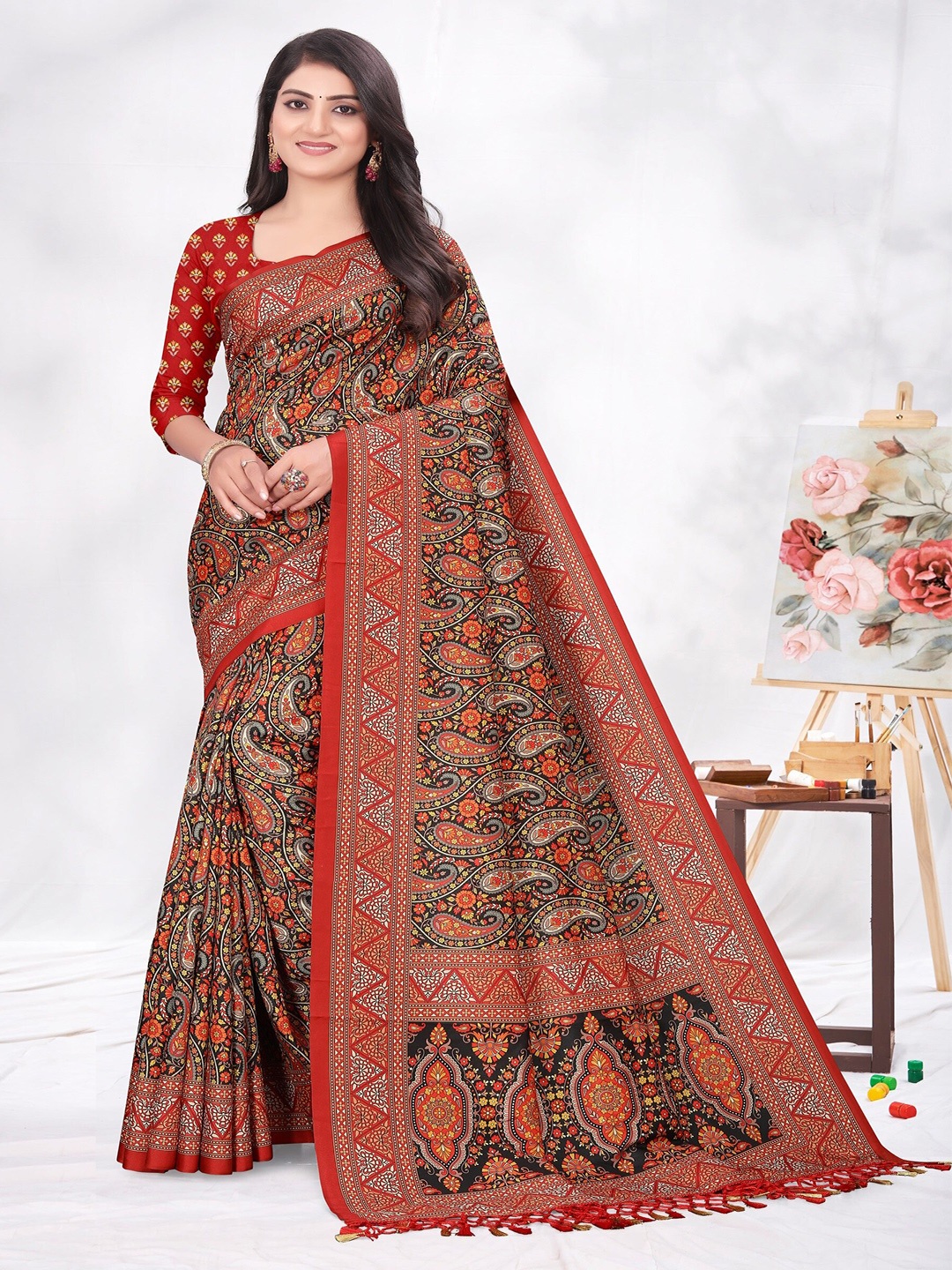

ARYZE Ethnic Motifs Printed Saree, Black