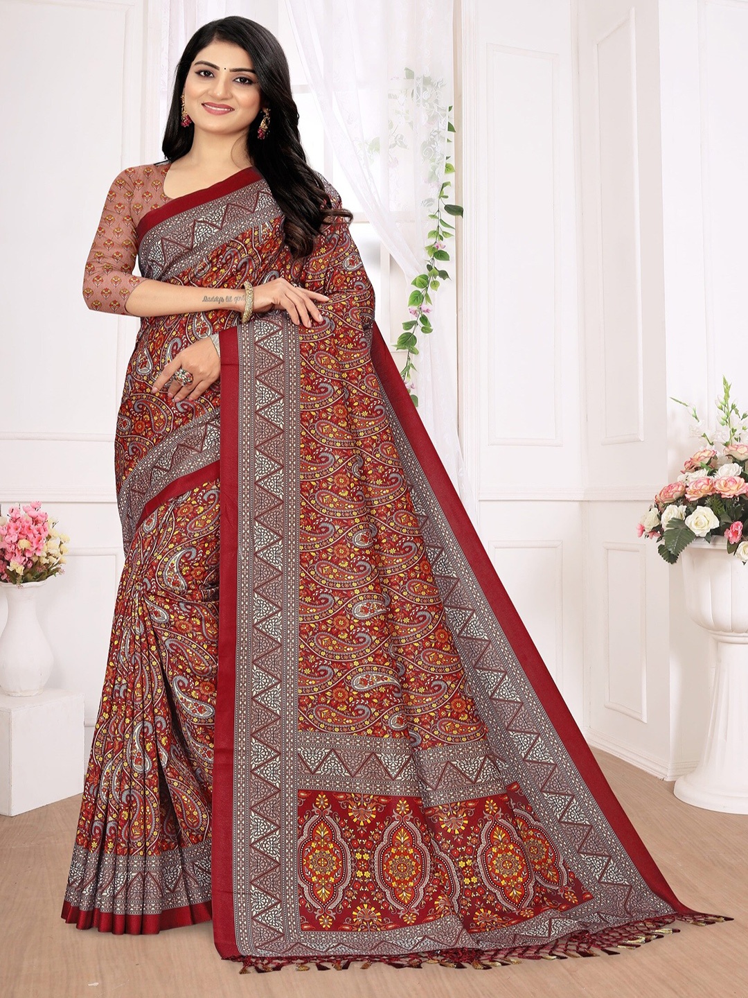 

ARYZE Ethnic Motifs Printed Saree, Maroon