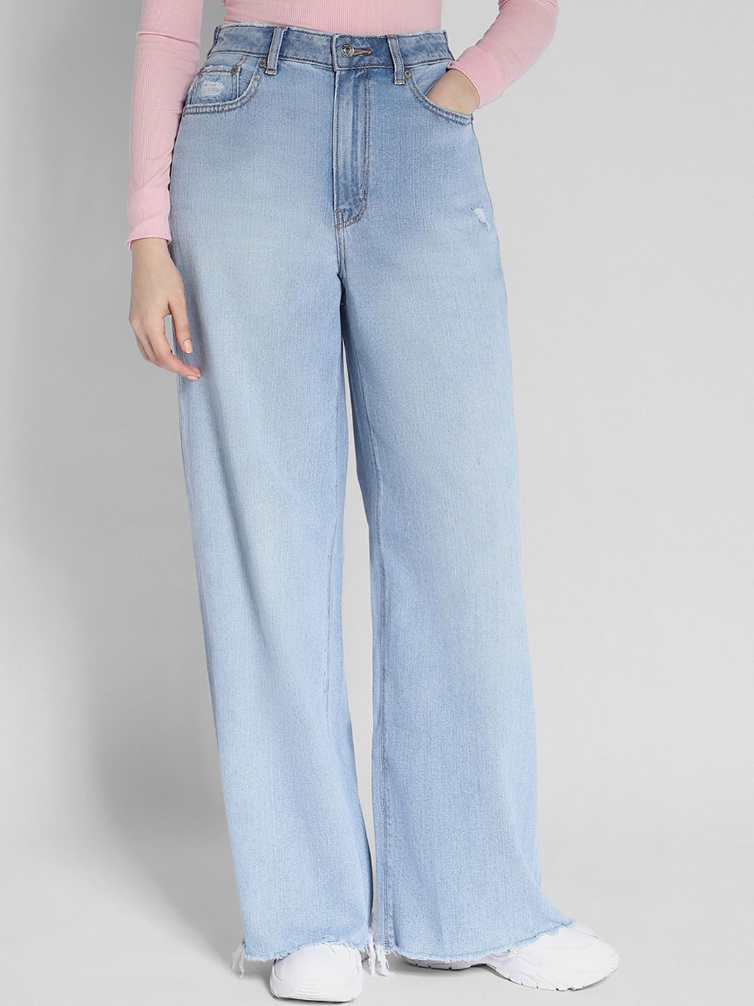 

AMERICAN EAGLE OUTFITTERS Women Slim Fit Mid Rise Low Distress Stretchable Jeans, Blue