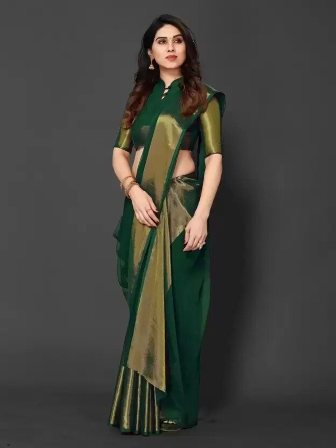 

VRAGI Zari Chiffon Saree, Green