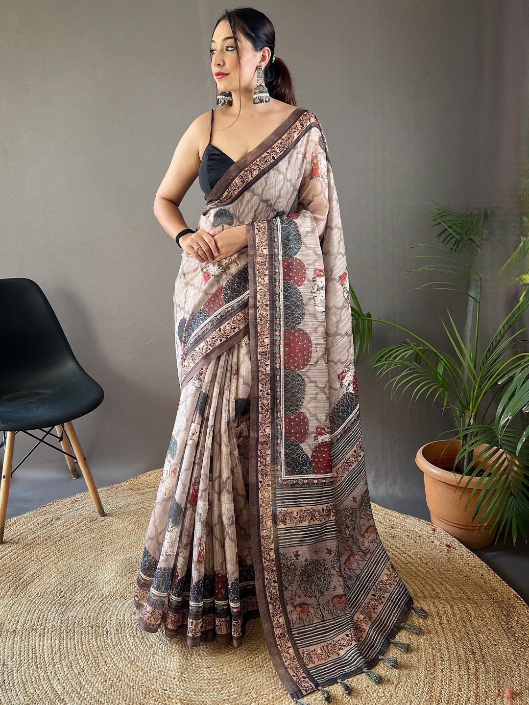 

Munir Kalamkari Saree with Tassels, White