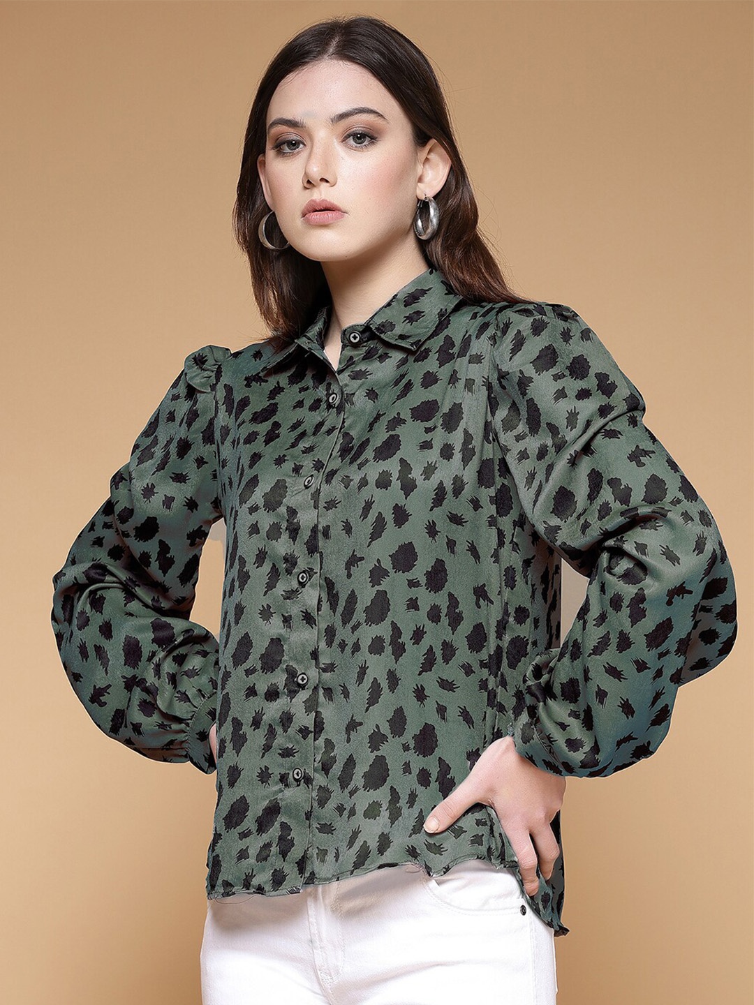

Selvia Standard Abstract Printed Puffed Sleeves Satin Casual Shirt, Green