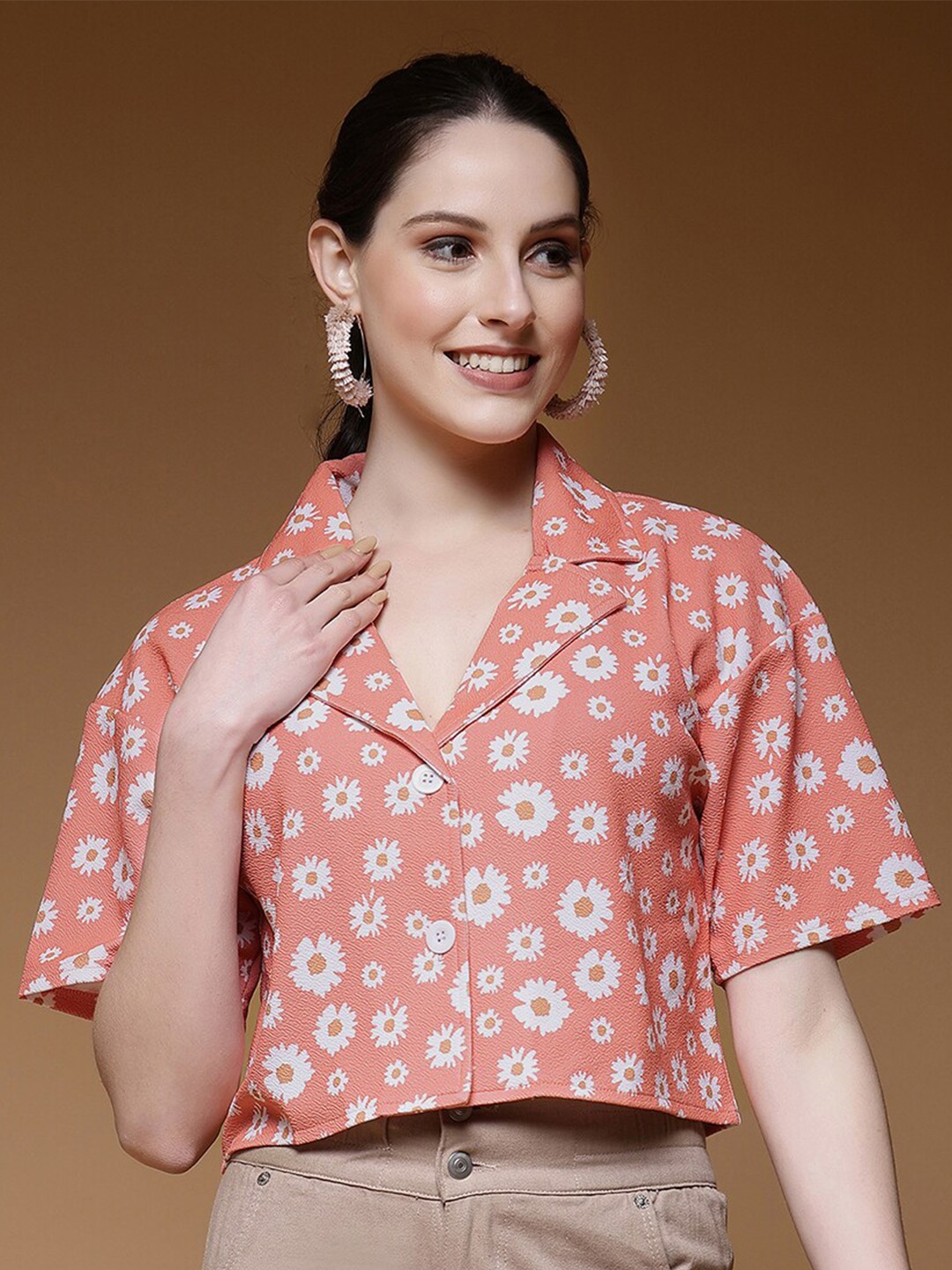 

Selvia Standard Floral Printed Cuban Collar Crop Casual Shirt, Pink