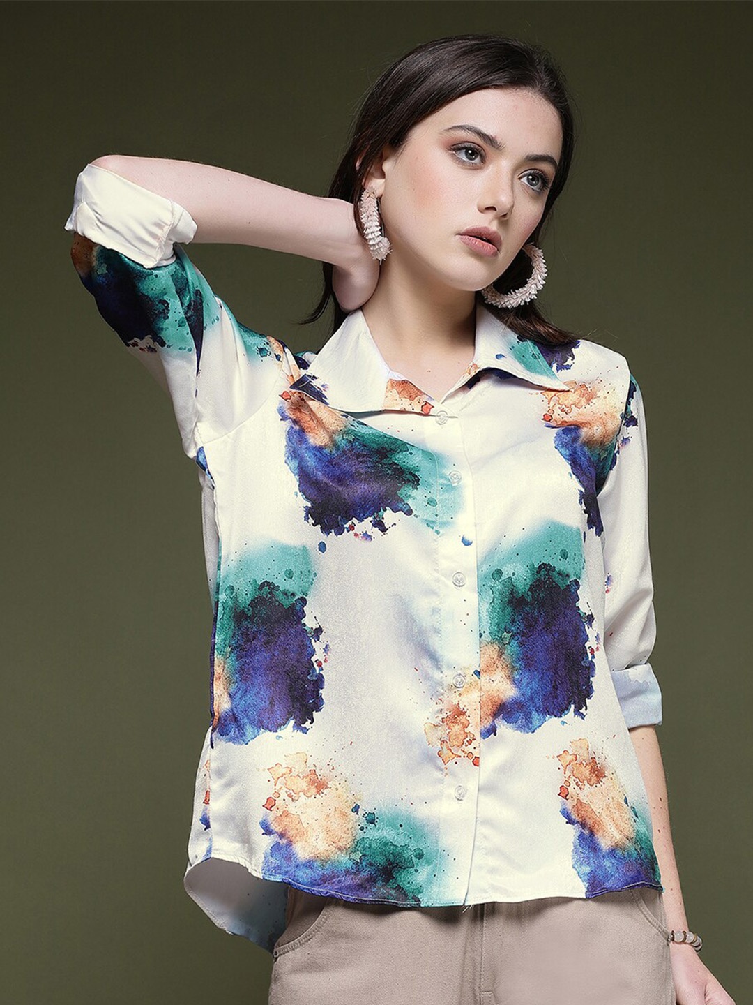 

Selvia Standard Abstract Printed Spread Collar Satin Casual Shirt, White