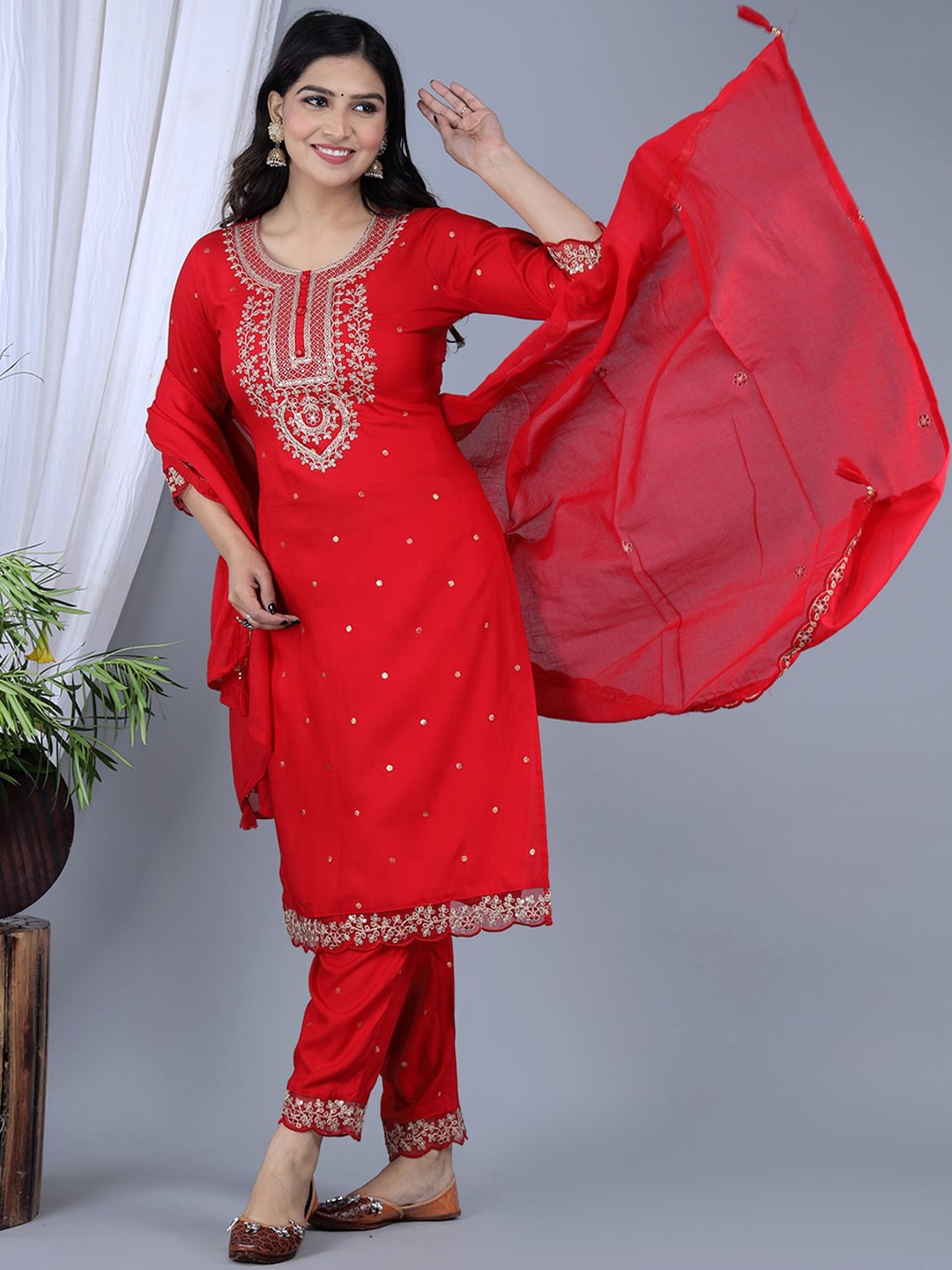 

IkDaiya Ethnic Motifs Embroidered Mirror Work Straight Kurta With Trousers & Dupatta, Red