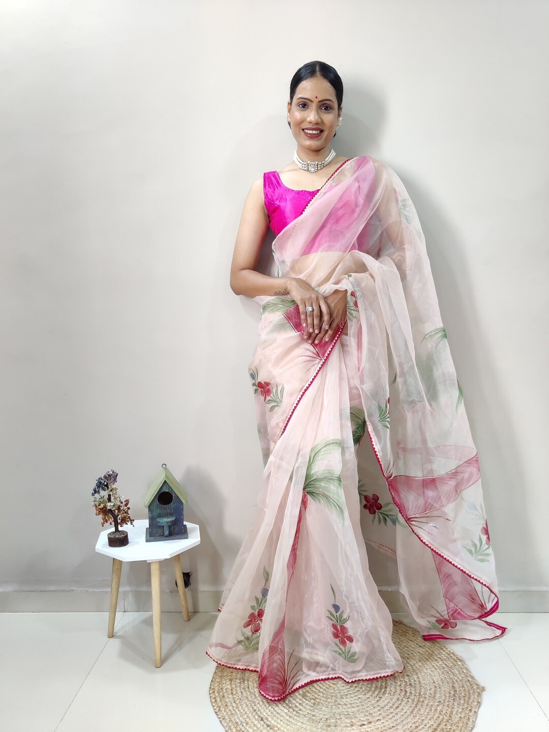 

TEEYA CREATION Floral Printed Organza Saree, Pink