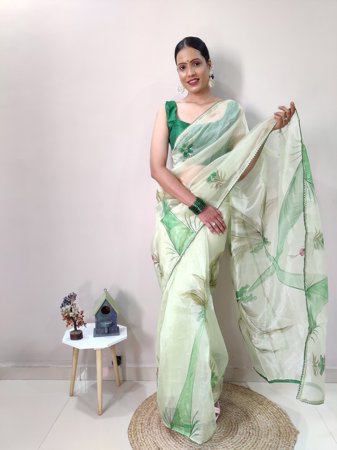 

TEEYA CREATION Floral Printed Organza Saree, Green